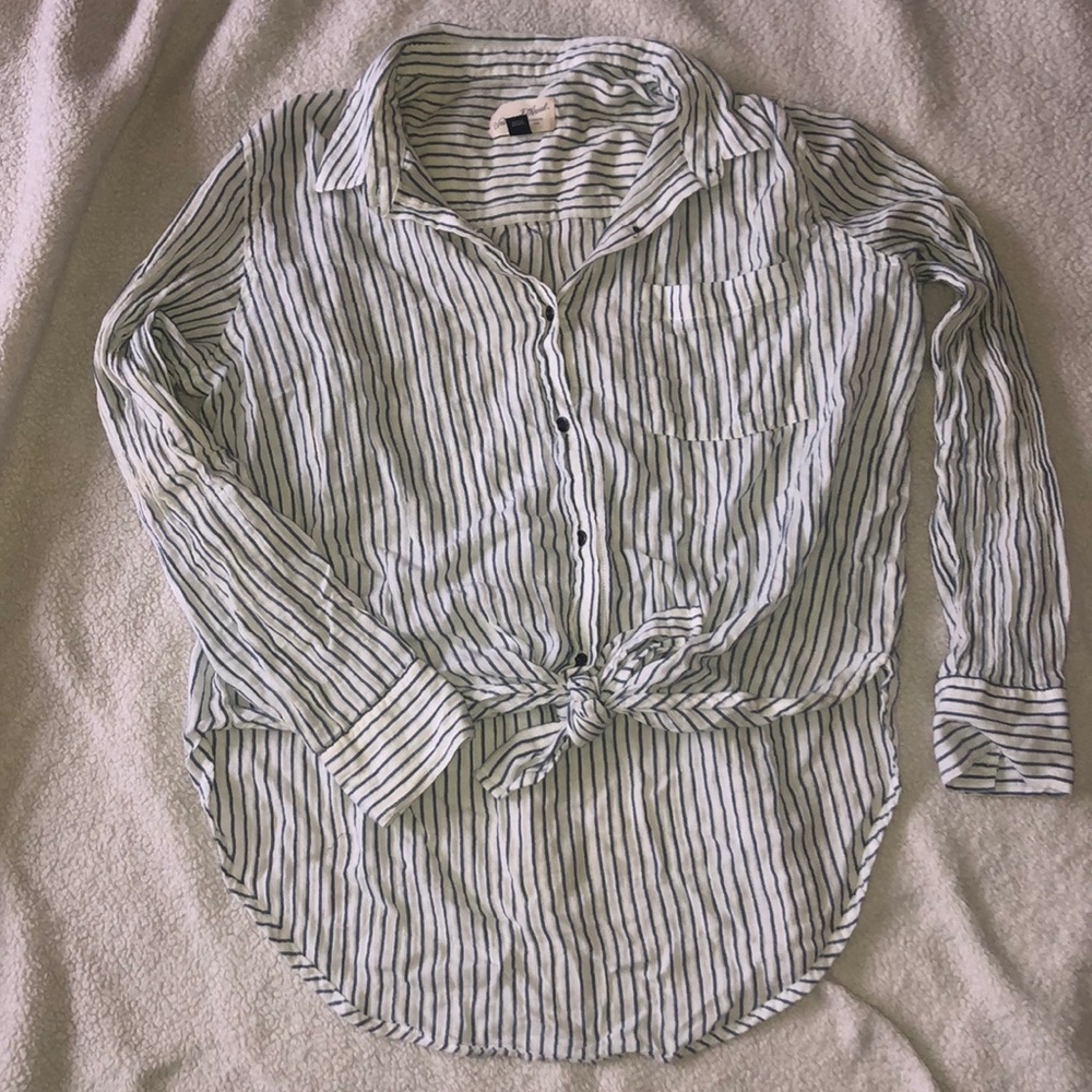 Universal Thread Stripe Knotted Blouse - Size L. - image 1